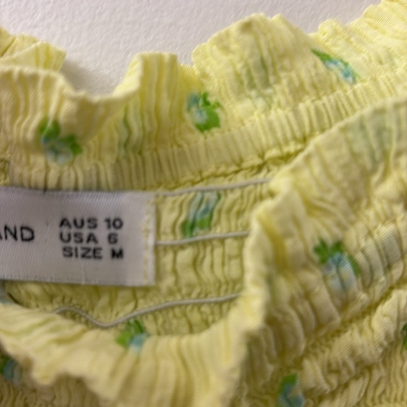 Faithfull the Brand Lemon Floral Smocked Dress - medium - 3/4 sleeve - Picture 3 of 8